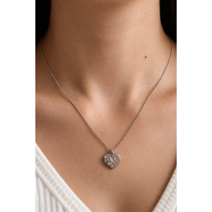 Gümüş Renk Kalp Figürlü Çelik Kolye