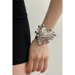 Gümüş Renk Kalp Figürlü Kelepçe Bileklik