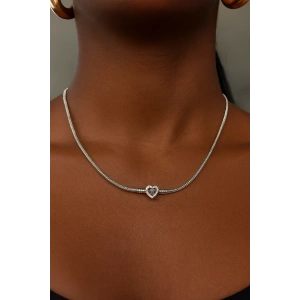 Gümüş Renk Kalp Figürlü Kolye