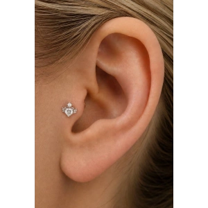 Gümüş Renk Kalp Figürlü   Taşlı Cerrahi Çelik Tragus/Kıkırdak Küpe/Piercing (Tek)