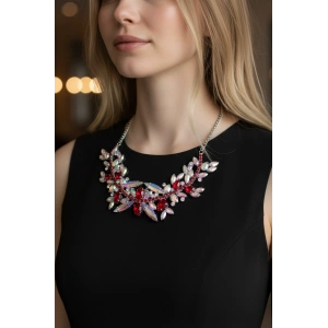 Gümüş Renk Kırmızı Taş Detaylı Tasarım Abiye Kolye