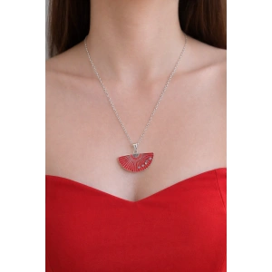 Gümüş Renk Kırmızı Yelpaze Figürlü Çelik Kolye