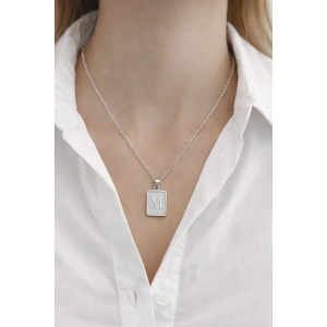 Gümüş Renk M Harf Çelik Kolye