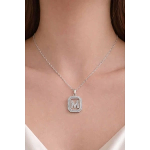 Gümüş Renk M Harf Taş Detaylı Çelik Kolye
