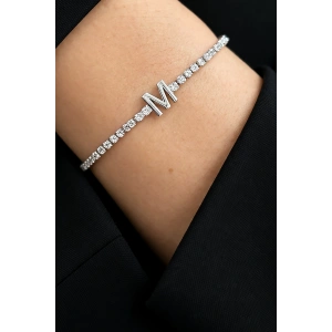 Gümüş Renk M Harfli Taş Detaylı Çelik Bileklik