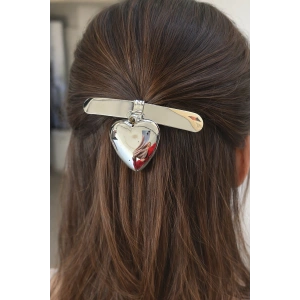 Gümüş Renk Metal Kalp Detaylı Otomat Toka