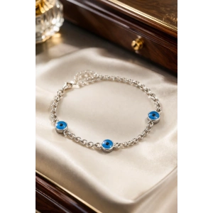 Gümüş Renk Nazar Boncuğu Detaylı Zincir Bileklik