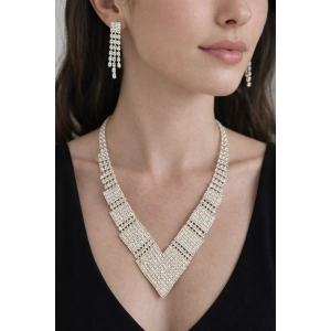 Gümüş Renk Taş Detayı Abiye Set