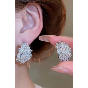 Gümüş Renk Taş Detaylı 14K Altın Kaplama Küpe (Çift)