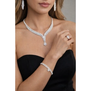 Gümüş Renk Taş Detaylı 4lü Abiye Set