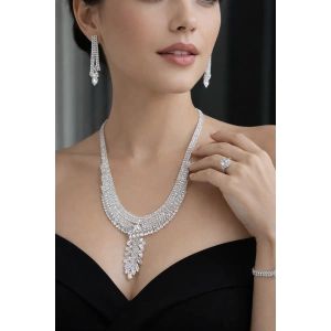 Gümüş Renk Taş Detaylı 4lü Abiye Set