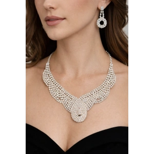 Gümüş Renk Taş Detaylı Abiye Set