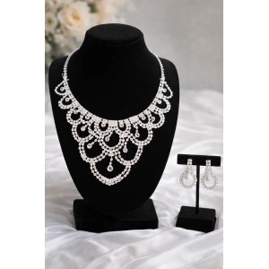 Gümüş Renk Taş Detaylı Abiye Set