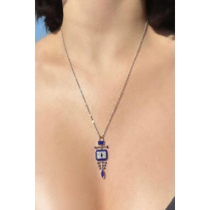 Gümüş Renk Taş Detaylı Çelik Kolye