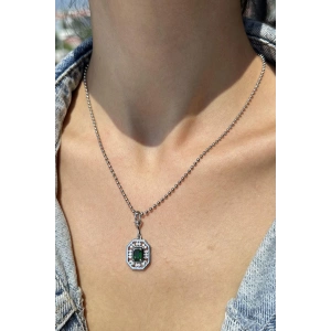 Gümüş Renk Taş Detaylı Çelik Serenay Kolyesi