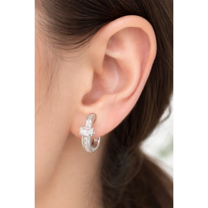 Gümüş Renk Taş Detaylı Çelik Xupıng VİP Küpe