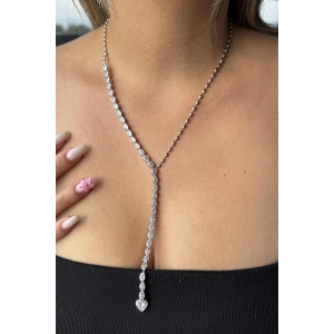 Gümüş Renk Taş Detaylı Kolye