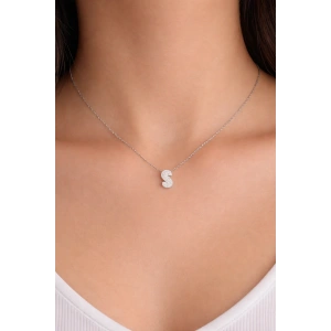 Gümüş Renk Taş Detaylı S Harfli Çelik Kolye