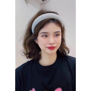 Gümüş Renk Taş Detaylı Taç