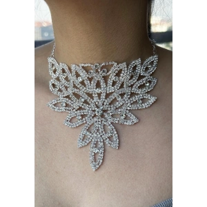 Gümüş Renk Taş Detaylı Tasarım Kolye