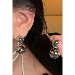 Gümüş Renk Top Detaylı Çelik Küpe (Çift)