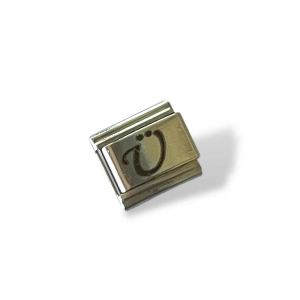 Gümüş Renk Ü Harf Çelik Nomination Charm (Tek)
