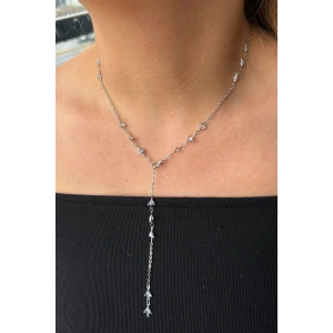 Gümüş Renk Üçgen Figürlü Taş Detaylı Çelik Y Kolye