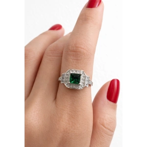 Gümüş Renk Yeşil Taş Detaylı Ayarlanabilir Yüzük