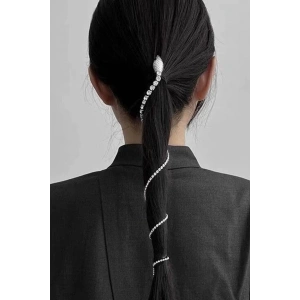 Gümüş Renk Yılan Figürlü Taş Detaylı Pens Toka