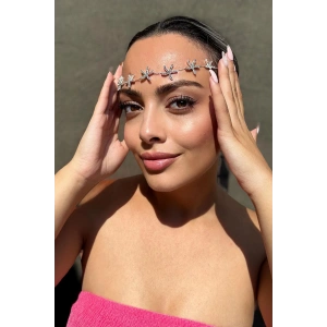 Gümüş Renk Yıldız Figürlü Taşlı Gelin Saç Aksesuarı Ve Alınlık