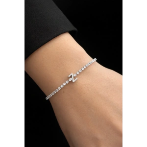 Gümüş Renk Z Harfli Taş Detaylı Çelik Bileklik