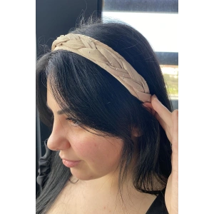 Kahverengi Örgü Detaylı Taç