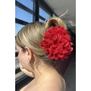 Kırmızı Renk Çiçek Figürlü Sim Detaylı Mandal Toka