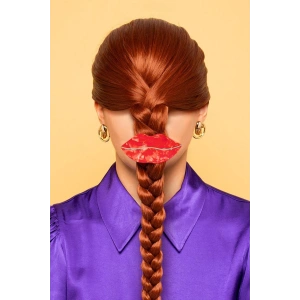 Kırmızı Renk Dudak Figürlü Kemik Mandal Toka