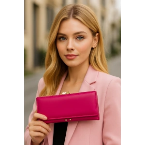 Koyu Pembe Renk Kalp Detaylı Kadın Cüzdan
