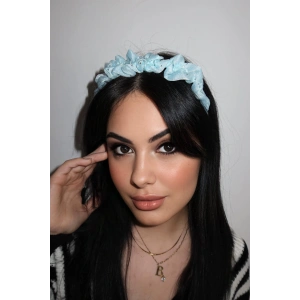Mavi Renk Taş Detaylı Taç