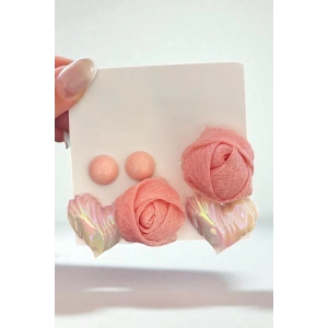 Pembe Renk Çiçek Figürlü Kalp Detaylı 6lı Küpe Set
