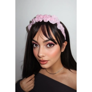 Pembe Renk Taş Detaylı Taç