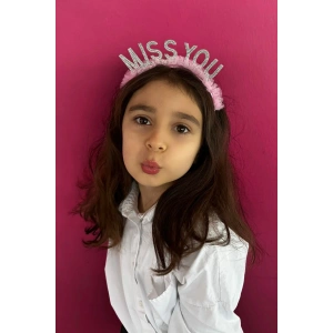 Pembe Renk Yazılı Taç