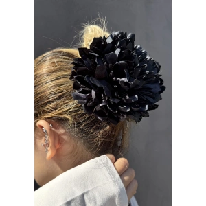 Siyah Renk Çiçek Figürlü Mandal toka