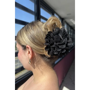 Siyah Renk Çiçek Figürlü Sim Detaylı Mandal Toka