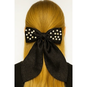 Siyah Renk Kurdele Figürlü İnci Ve Taş Detaylı Otomat Toka