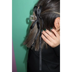 Siyah Renk Kurdele Figürlü Mandal Toka