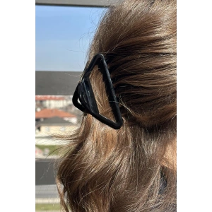 Siyah Renk Mandal Toka