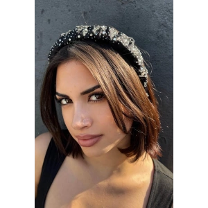 Siyah Renk Taş Detaylı Taç