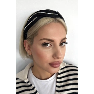 Siyah Renk Taş Detaylı Taç