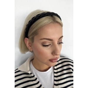 Siyah Renk Taş Detaylı Taç