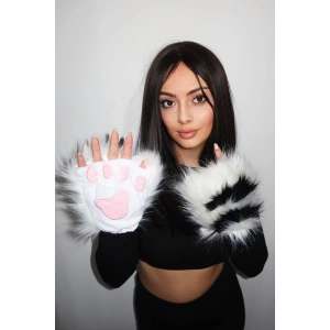 Siyah Ve Beyaz Renk Patili Peluş Eldiven