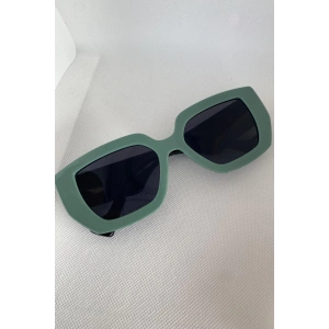 Yeşil Renk Siyah Cam Detaylı Kadın Güneş Gözlüğü