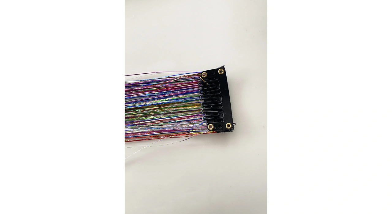 Çok Renkli Simli Yan Çıt Çıt Postiş 50 Cm